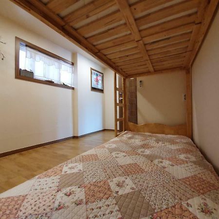 Eunhaengro 86.2 Hotel Csondzsu Kültér fotó