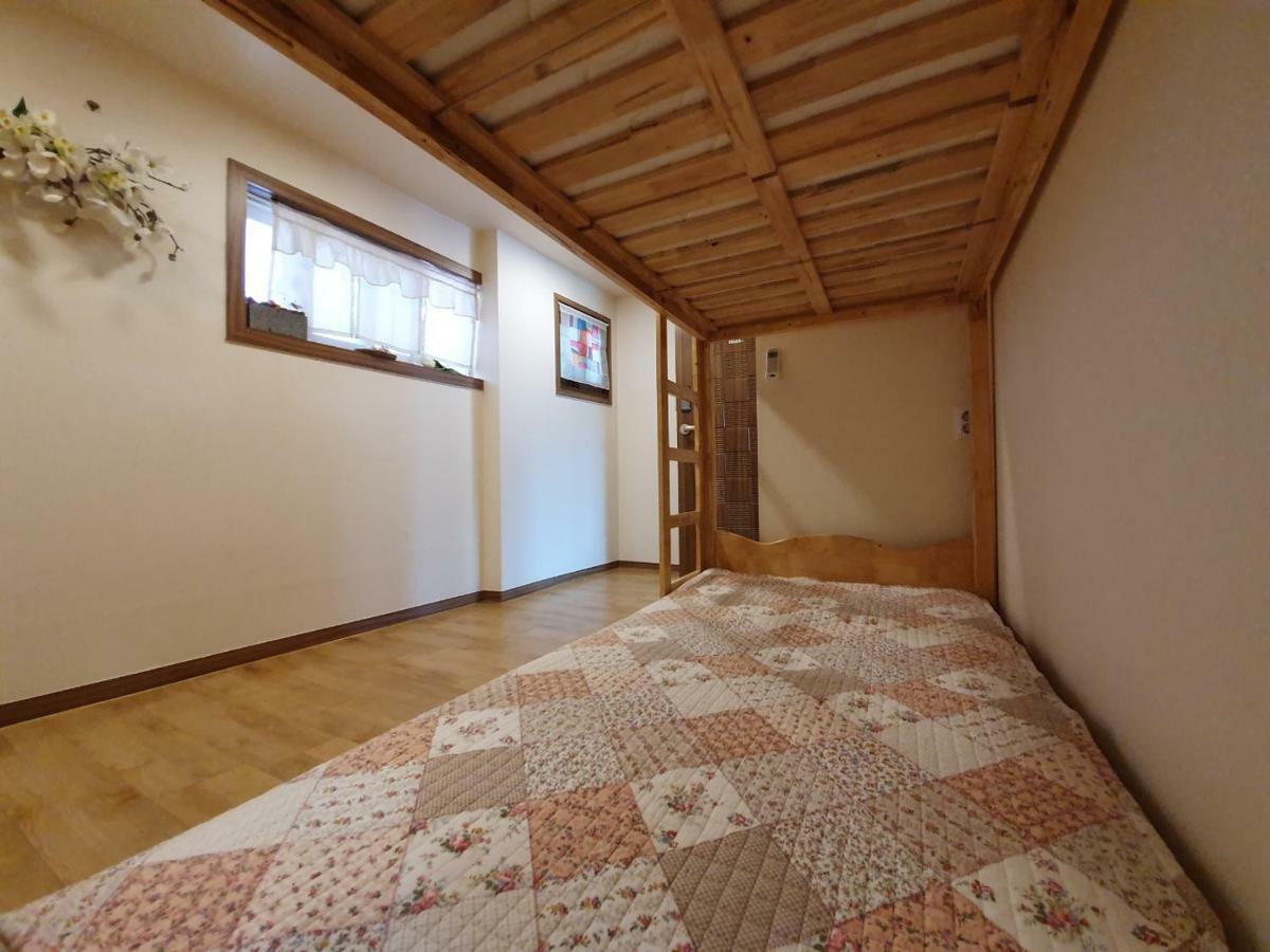 Eunhaengro 86.2 Hotel Csondzsu Kültér fotó