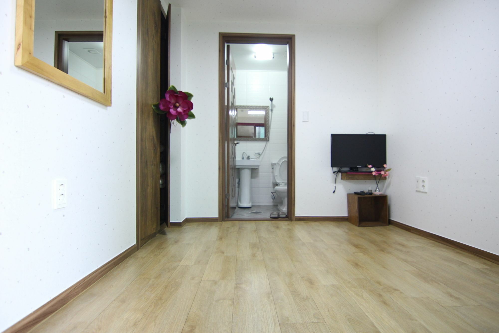 Eunhaengro 86.2 Hotel Csondzsu Kültér fotó